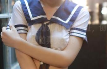 模范学院 – 大美妞儿和她的浴缸，倒入原图的真实细节