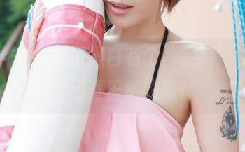 模范学院 – 如果黑白有个“定制”，那一定是黄乐然的写真