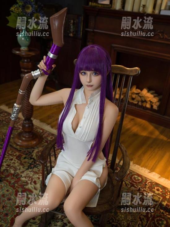 樱井宁宁的黑色JK，竟然能成为我的新壁纸，脑海里还有美图的回放。