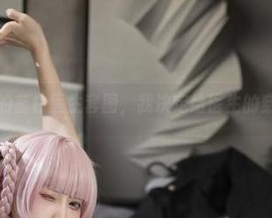 看樱岛嗷一的蓝白医生套图，我决定给医生的穿搭也评分。