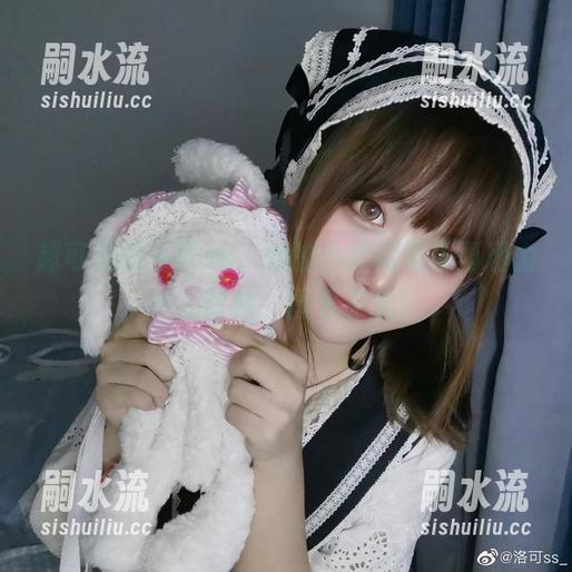 超可爱的洛可ss，她的小红帽可否再用力一点哈哈，图包有戏！