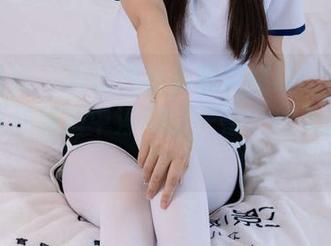 甜予摄影 – 璇璇的最新图片挑战：薄绿丝能否让你脑海中浮现出一整个秋天的遐想？