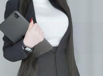 说是宅家女友，白银81这在线图集估计我得买双眼镜才能看懂。