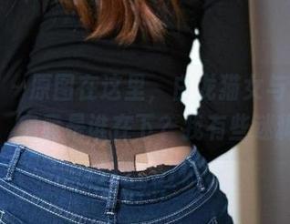 微密圈 – 原图在这里，白龙猫女与黑色棋局，究竟是谁在下？我有些迷糊。