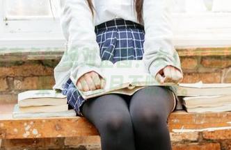 神乐坂真冬的绝对企图！女仆主题高清合集，让你目不暇接。