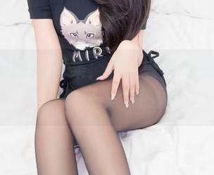 又是一波高清图集：神楽坂真冬的JK制服，快来凑个热闹