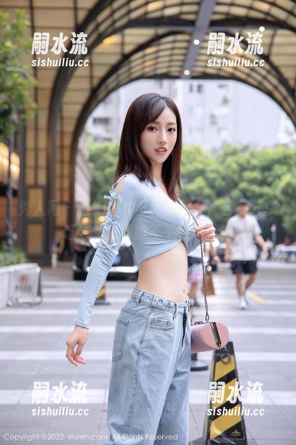 秀人网 - 看KOKO可可的修女，合集分享这当季靓丽的不平常选择！