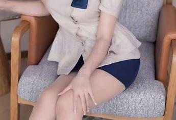 秀人网 – Yomi悠蜜写真：小心！这位御姐可能会让你变得多心