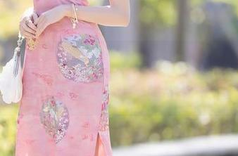 秀人网 – 安琪，用她的花嫁在美图和壁纸中演绎了一场我想象不到的婚礼叙事。