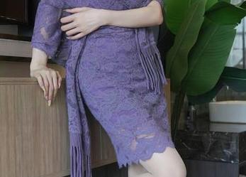 秀人网 – 娇羞又不失风趣，王馨瑶yanni的无圣光写真：裤里丝游戏进行中。
