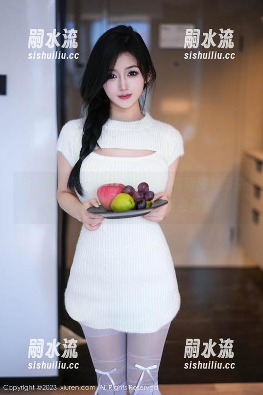 秀人网 - 运动中的谢忱倬，高清图片带来的不仅是眼福，哎哟，有点紧张。