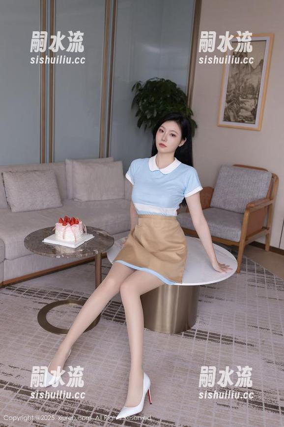 秀人网 - 轻松学习模式开启！软软酱教室作品新鲜出炉