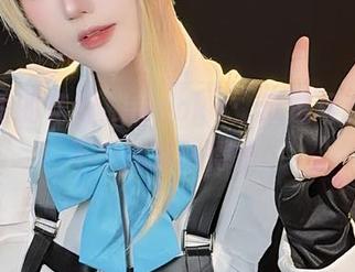 能代里的花兮_honoka：精选写真集，不少冰却热得很。