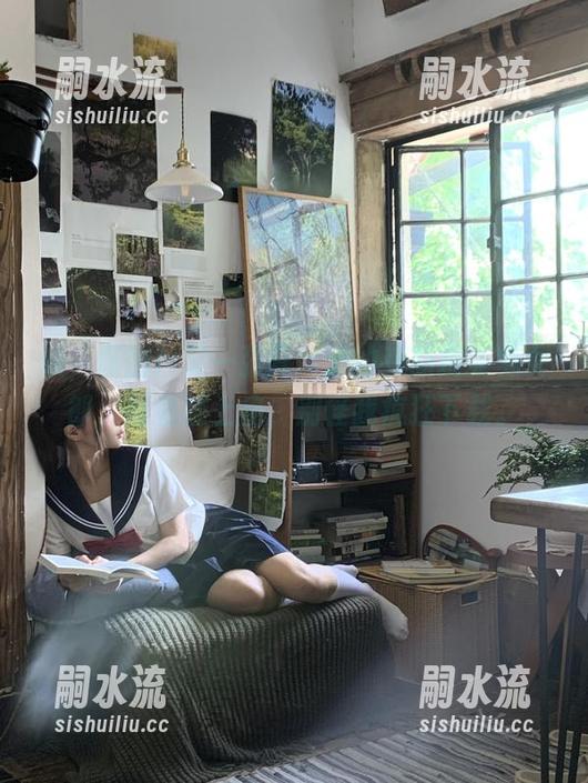 哦，原图！又一张蠢沫沫的赫斯提亚兔女郎，越看越上瘾，别怪我疯狂下载。