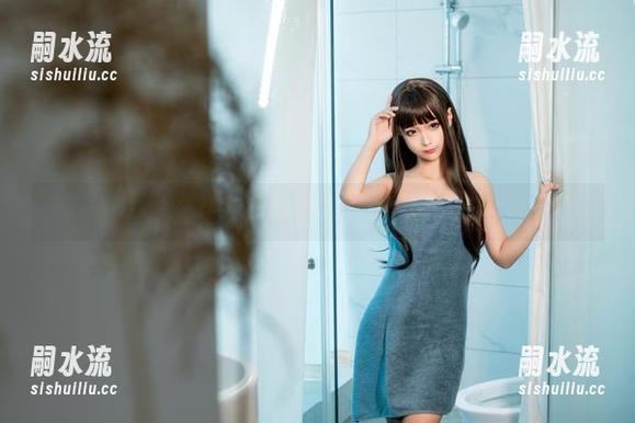竟然是这样！蠢沫沫的套装在原图中成了舞台