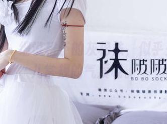 袜啵啵 – 细说稚予的灰棉袜，似乎少了点儿常规的气质呢。