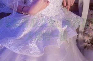 私拍图包里的西瓜少女：高跟鞋也有不为人知的一面