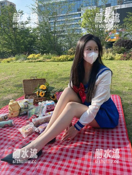 微密圈 - 眼镜里的软妹小九九，图库分享的乐趣竟如此错综复杂。