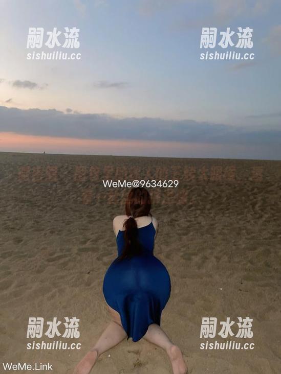 微密圈 - 图包里的迷人的五姨太眼镜，透着一丝丝的挑逗感。