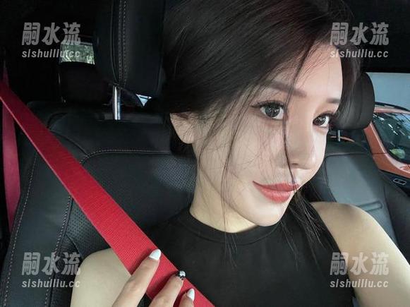 微密圈 - 复习运动功课？快来下载金希儿体操服原图，给你全新视角！