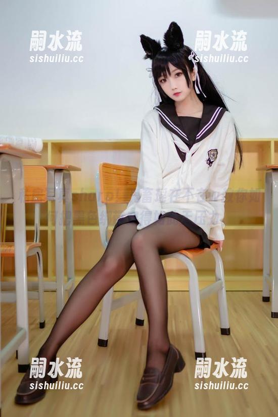 私房写真sharp！鬼畜瑶在不在w教你如何把黑色绑带穿得如此无压力。