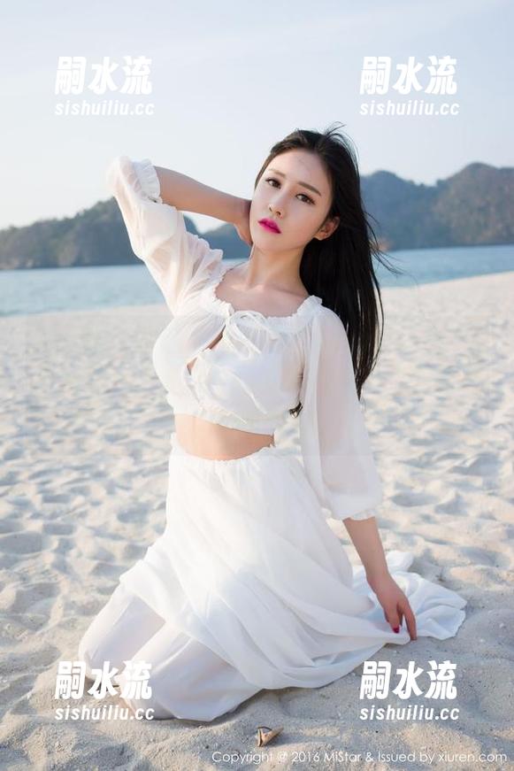 魅妍社-大白兔emma 魅妍社 - 拿起零食和大白兔emma:居家美图精选,许愿令我成为盘子里的小兔子,吃遍所有!