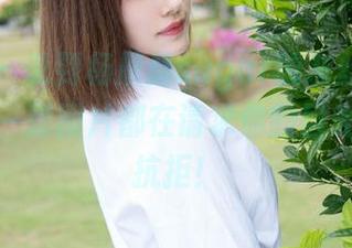 魅妍社 – 说到杨晨晨sugar的灰丝，私拍里的每一张图片都在请求你的目光，难以抗拒！