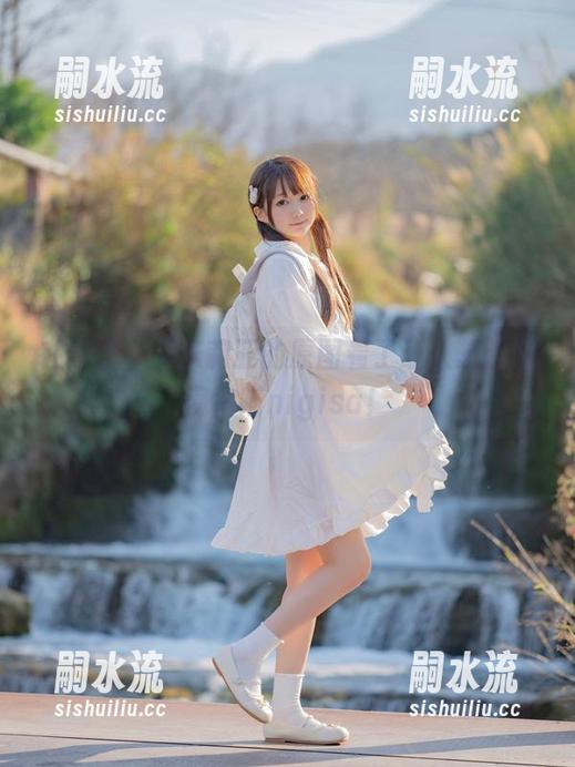 在这里，艾米莉亚的原图看了让人想追随魔物喵nigisa！